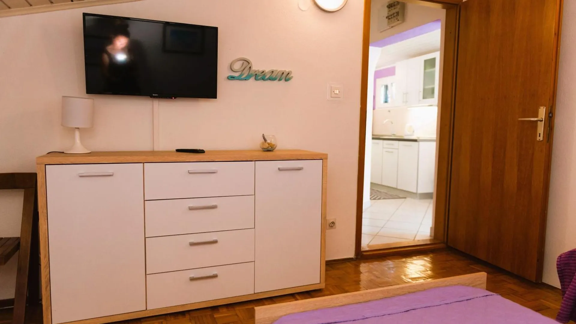 Apartmani Gizdic Trogir Apartment
