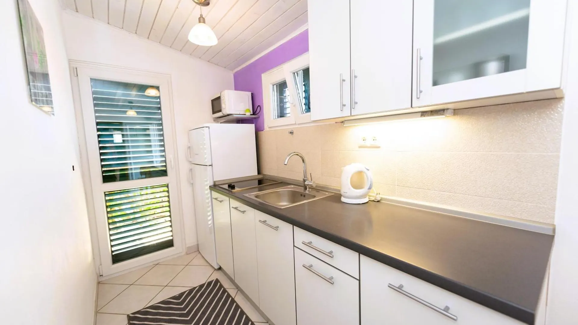 Apartmani Gizdic Trogir 0*,  Croatia